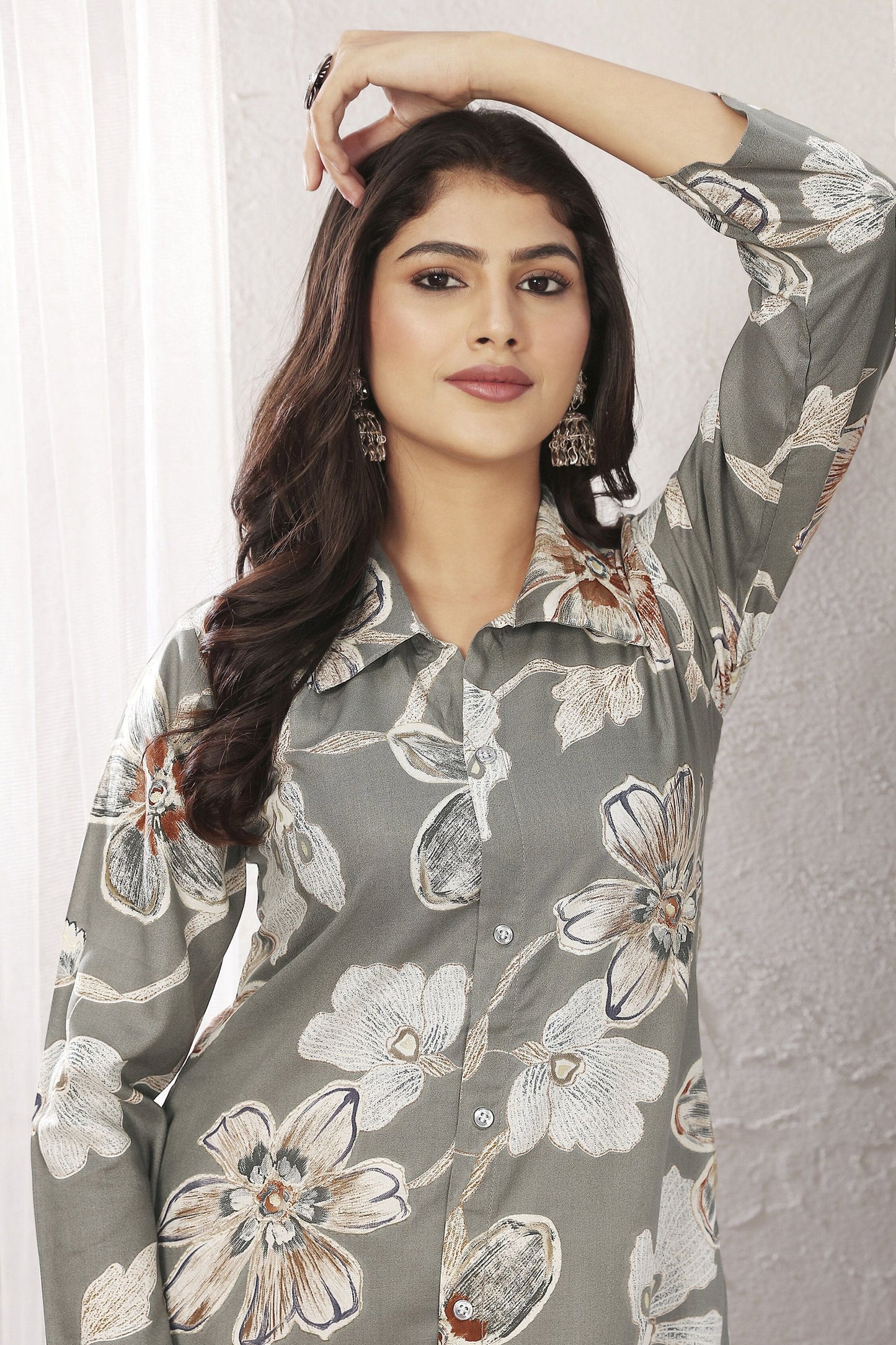 Captivating Grey Floral Printed Rayon Event Wear Kurti With Pant