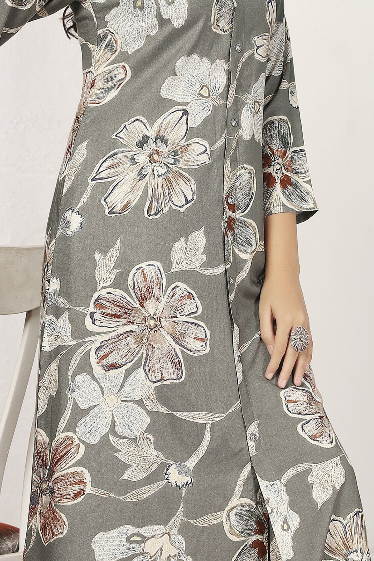 Captivating Grey Floral Printed Rayon Event Wear Kurti With Pant